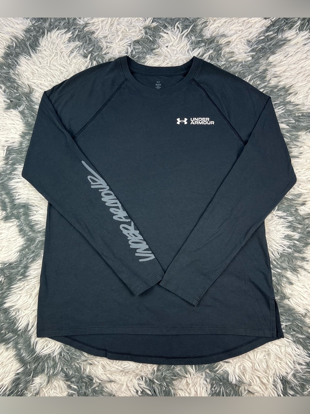 Under Armour Women’s Black Long Sleeve Loose T-shirt Size Large